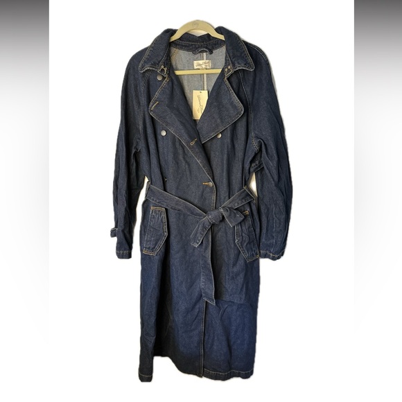 Universal Thread Jackets & Blazers - Women's Denim Trench Coat